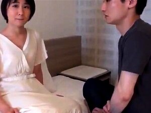 Amatrice ébène réelle en POV interracial