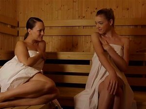 Sexe de sauna trempé