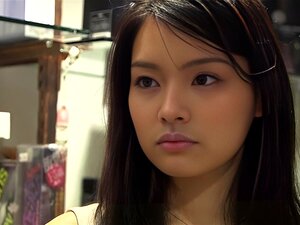 La fille japonaise incroyable Yuki Tanihara dans un film JAV de couple