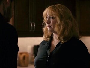 Christina Hendricks - ''Beautés inestimables'' s04e05