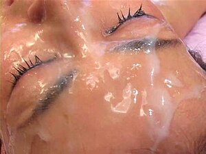 éjaculation de sperme sur ses yeux et son front!!!