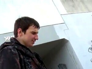 Vidéos porno de mecs gays fétichistes en sexe anal en public