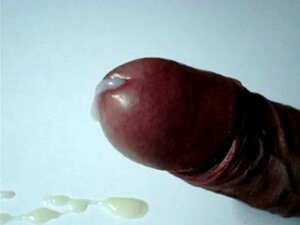SheUnCo - Gros plan sur l'éjaculation sans les mains. SheUnCo - GroS