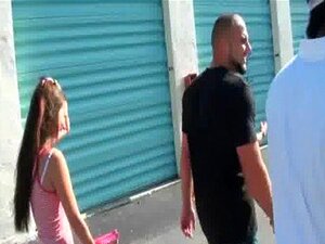 Sexy sauvage se fait payer pour baiser 14