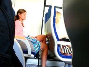 2 nanas chaudes et moi nous masturbons. 2 nanas chaudes et moi me