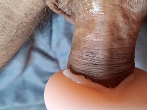 chatte serrée énorme bite fond cette belle chatte