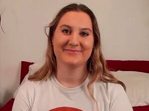 Casting de grosse belle femme à grosse poitrine et gros nichons