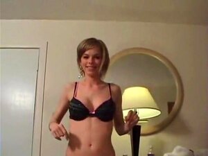 Porno amateur incroyable avec une blonde accro à la bite, un de mes