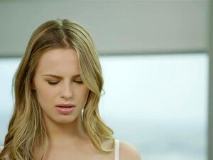 La nouvelle mannequin Jillian Janson, TUSHY, se fait baiser dans le