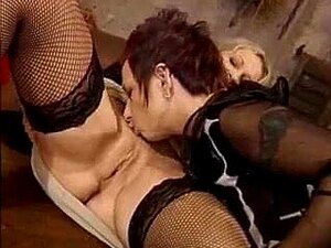 Lesbiennes matures classiques allemandes et le jeune garçon