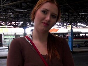 Helen - Cheveux rouges, grands zeppelins,