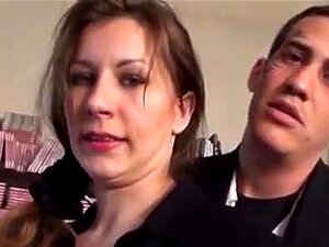 Femme au foyer en droit