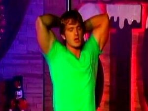 Pornstar J@mes Huntsm@n strip dance