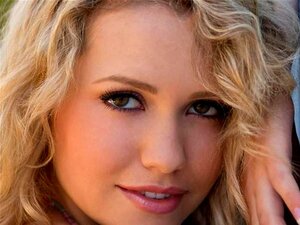 Hellraisers Mia Malkova Cum Tribute
