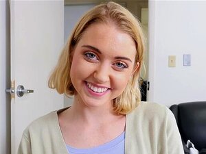 Blonde amateur baisée en cam pour la première fois