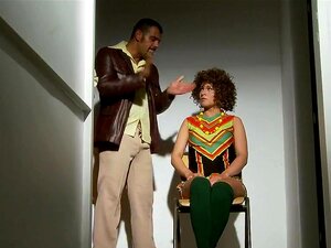 Un drôle de voyage dans les soirées dsco des années 1970... !,