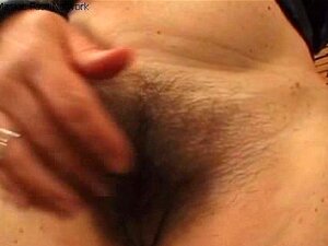 Dans tous les trous baisables de mamie