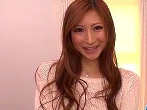 Amour doux faisant avec les seins fermes Reira Aisaki