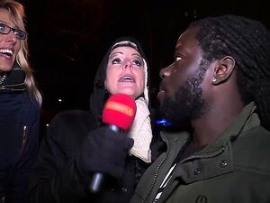 La chaude Melina Pure et Lana Vegas se font percer par une grosse bite