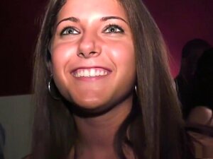 La pornstar la plus chaude Tiffany Summers dans un clip porno