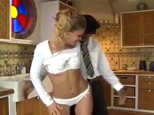 Alisha Raine prend Bengala insondable dans son Gazoo