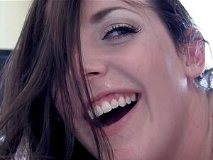 Angela White - POV Énorme Éjac faciale