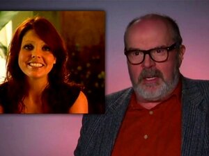 Des échangistes sexy jouent avec du chocolat. Ils parlaient de ce