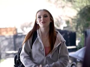 Charles Dera est une veuve solitaire qui veut une chatte fraîche à