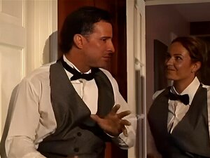 La MILF à gros seins elexis monroe prend la grosse bite dure de son