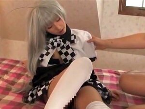 La bombe mignonne Yuuki Itano se fait baiser sa chatte rasée, la