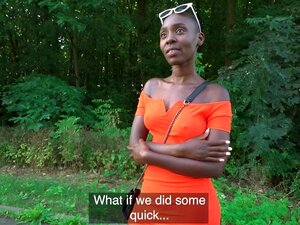 Découvrez une escapade sauvage en pleine nature avec un modèle black