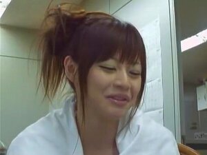 Le modèle japonais fou Asuka Kyono dans les meilleurs godemichés /