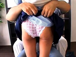 Une nana sexy se déguise pour un vrai acte de baise hardcore