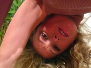 Heather Vandeven change de culotte pour toi, Heather Vandeven montre