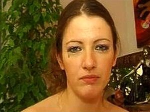CASTING FRANÇAIS de 16 blondes en anal sur un canapé