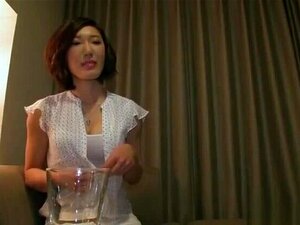 Femme japonaise chaude trompe à l'hôtel
