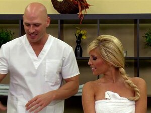 Brazzers - babe Got Boobs - Scène de massage corporel complet avec