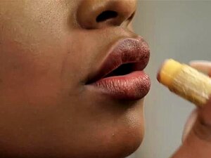 Quinton pulvérise des chattes ébène d'Evi et Anas. mylf, milf,