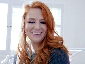 Le beau-père a complimenté Lucy Foxx non seulement pour son allure,