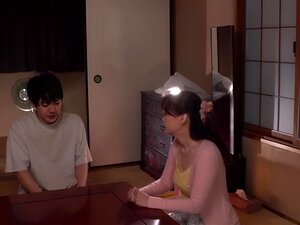 Découvrez la passion entre une femme au foyer japonaise et le mari du