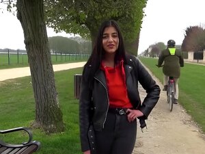 Découvrez un plaisir intense alors qu'Anna Spencer vous séduit et