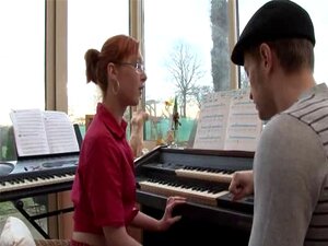 Leçon de piano anal