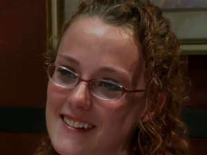 FILLE AMATEUR - SON PREMIER PORNO !, Michelle est une étudiante