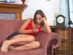 Amber Rayne avec un gode-ceinture