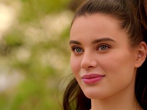 TUSHY Lana Rhodes Partouze anal chaud avec un couple marié. Jade et