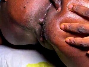 ANAL bordélique pour une mignonne BBW ébène avec éjaculation