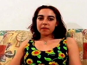 Petite polonaise chaude se fait baiser le cul !!!