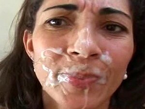 baise chaude avec une énorme éjac faciale