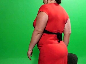 Il baise une BBW mais sa femme les trouve. La femme les trouve en