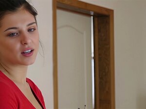Leah Gotti & Jenna Sativa - La première copine de ma femme